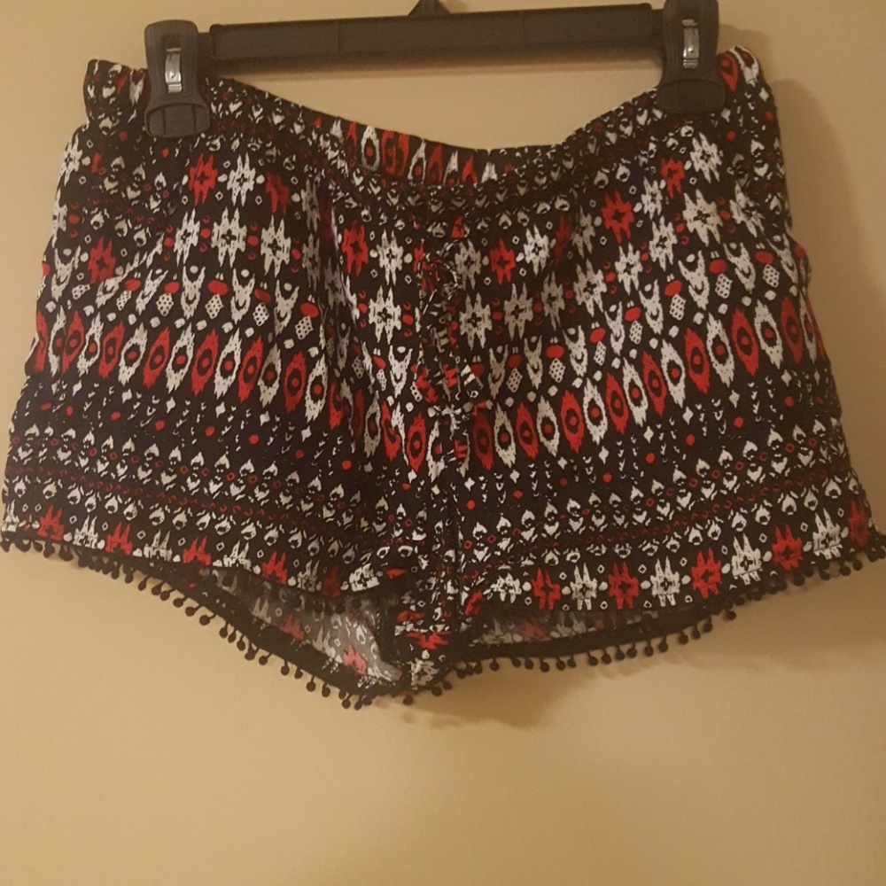 Patterned Shorts ❤️